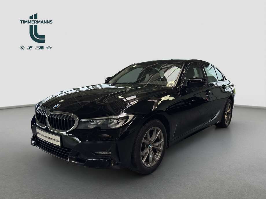 BMW 318i (Bild 1/18)