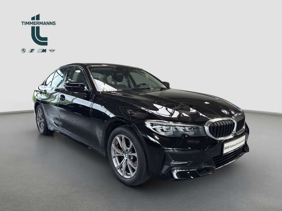 BMW 318i (Bild 16/18)