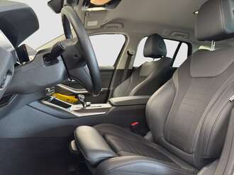 BMW 320d (Bild 1/15)