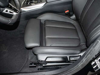 BMW 320d (Bild 2/15)