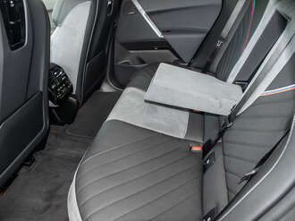 BMW iX (Bild 2/13)