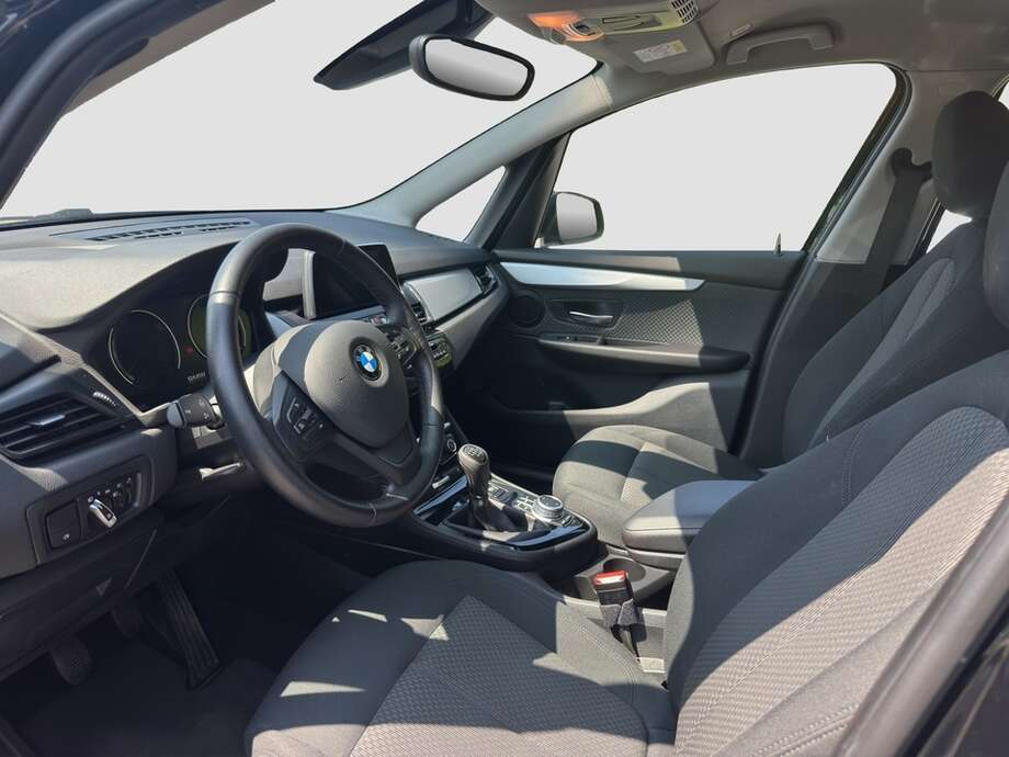 BMW 218 Gran Tourer (Bild 2/2)