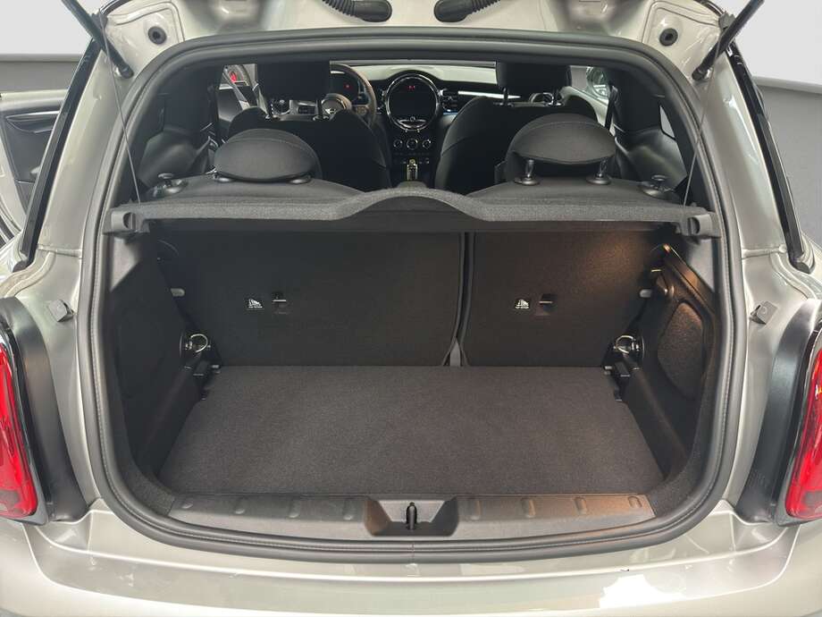 MINI Cooper SE (Bild 5/17)