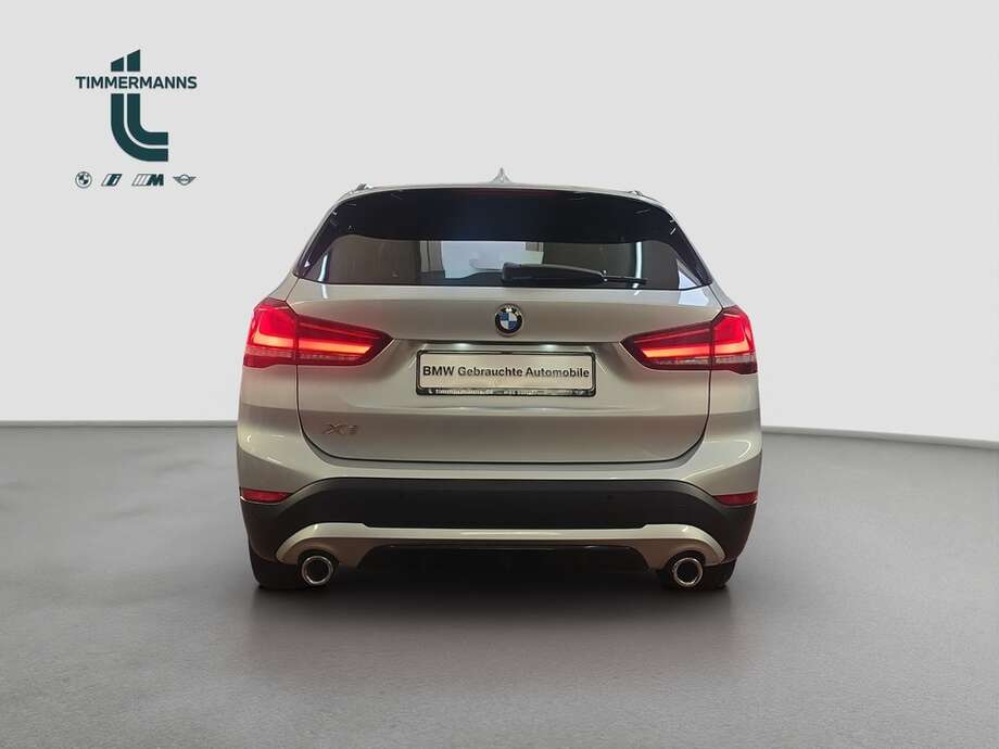 BMW X1 (Bild 13/18)