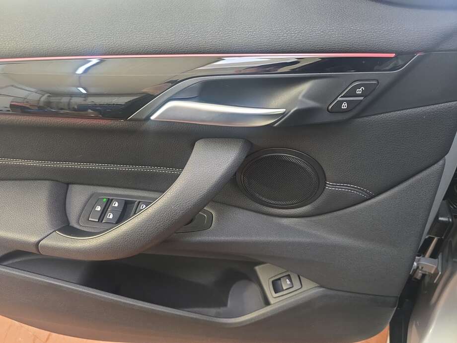 BMW X1 (Bild 8/18)