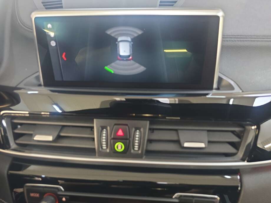 BMW X1 (Bild 10/18)