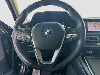 BMW 330d xDrive (Bild 3/16)