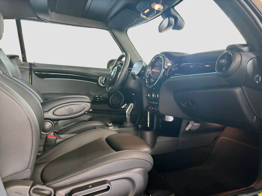 MINI Cooper S Cabrio (Bild 8/16)