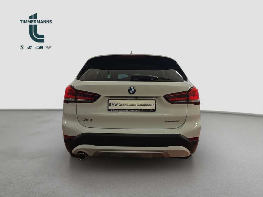 BMW X1 (Bild 13/18)