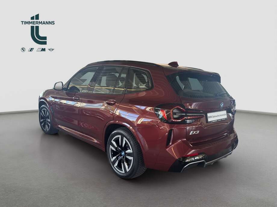 BMW iX3 (Bild 9/15)