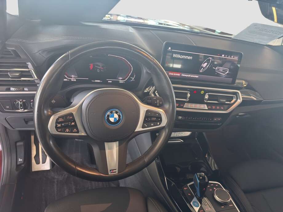 BMW iX3 (Bild 5/15)