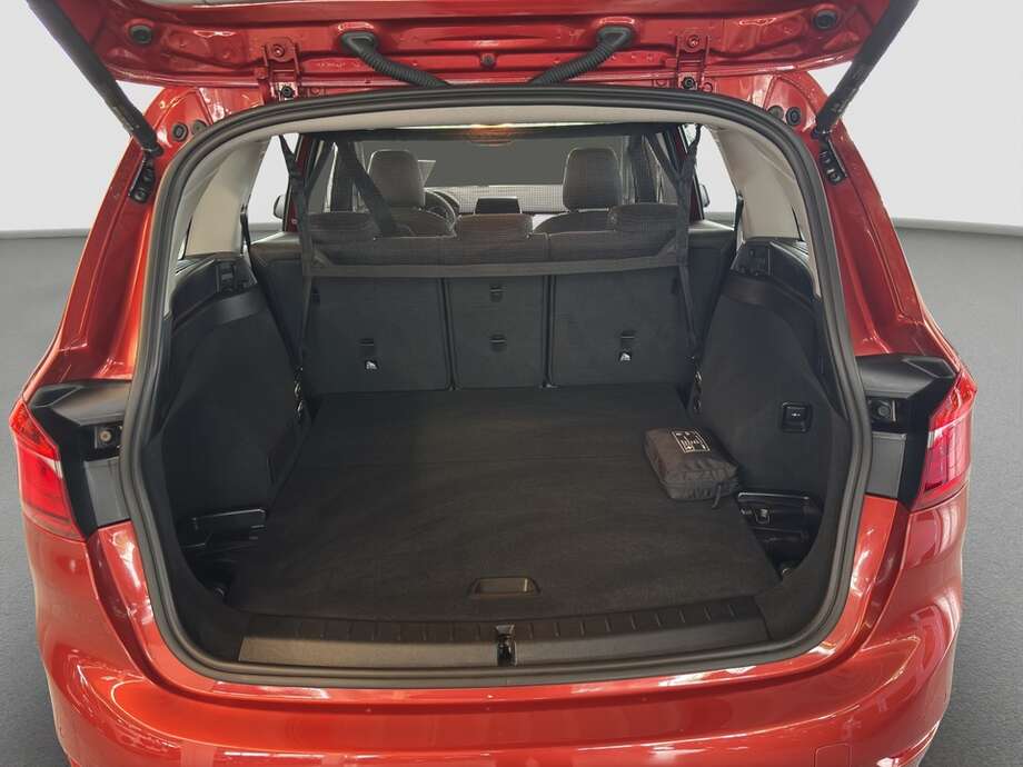 BMW 216 Gran Tourer (Bild 7/19)