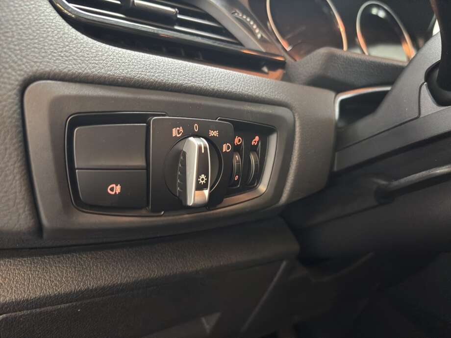 BMW 216 Gran Tourer (Bild 8/19)
