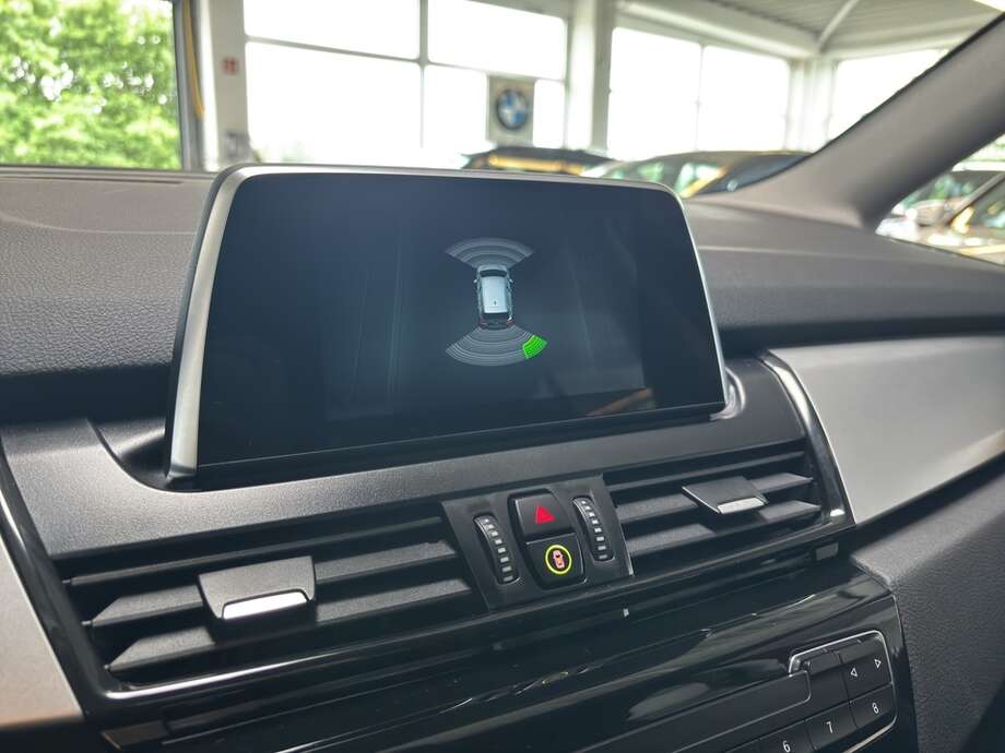 BMW 216 Gran Tourer (Bild 10/19)