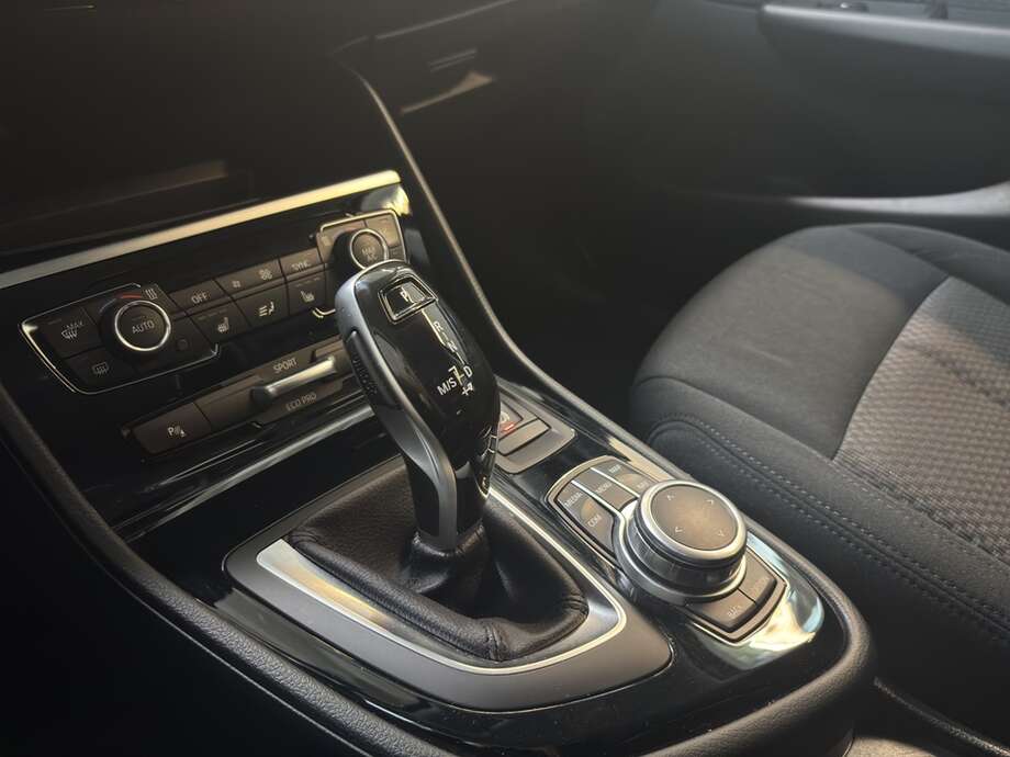 BMW 218 Active Tourer (Bild 6/16)