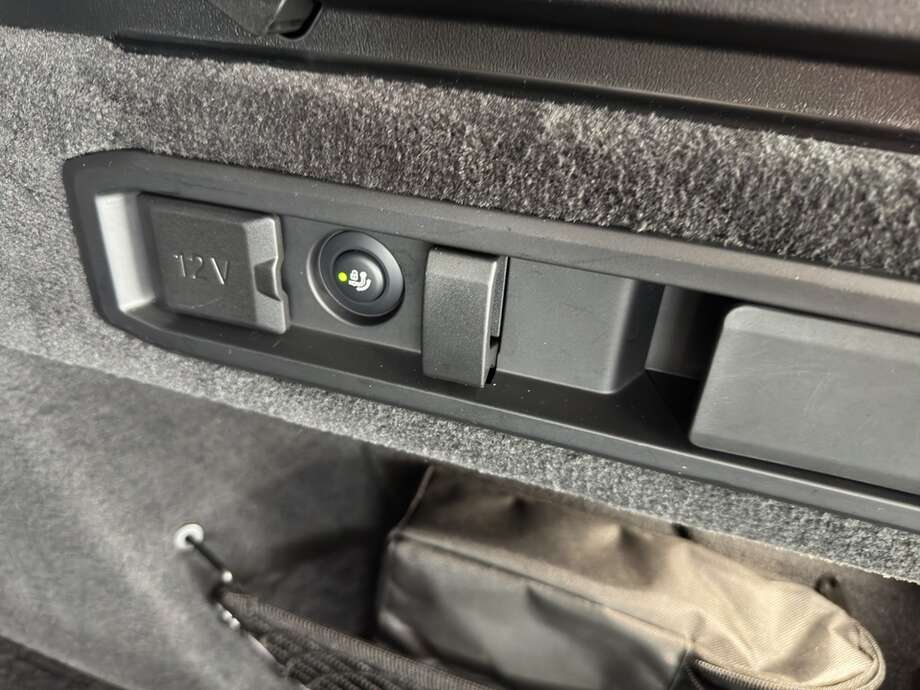 BMW 520d (Bild 8/18)