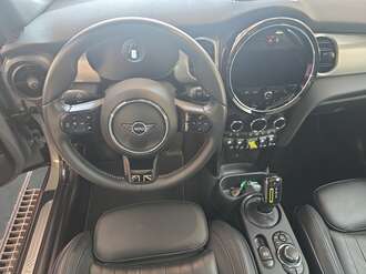 MINI Cooper SE (Bild 3/18)