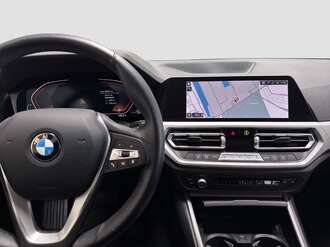 BMW 320d (Bild 3/15)