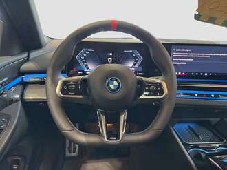 BMW i5 M60 xDrive Limousine (Bild 2/16)