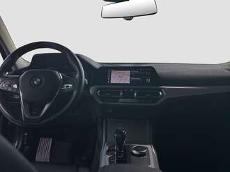 BMW 330d xDrive (Bild 3/16)