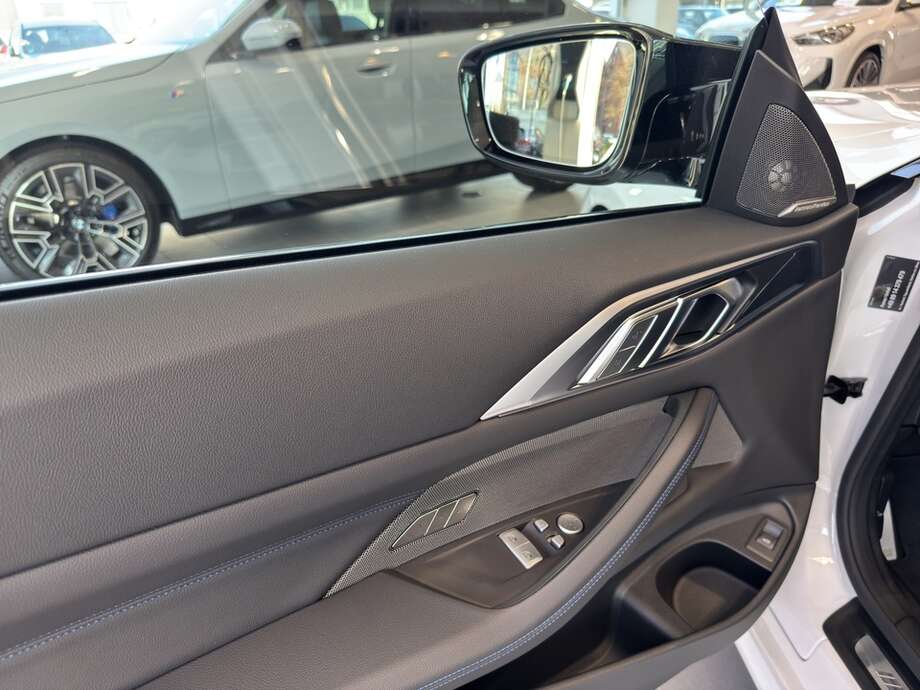 BMW M440 (Bild 8/17)