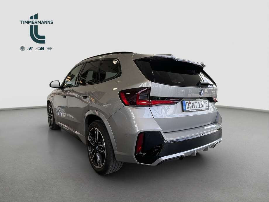 BMW X1 (Bild 10/16)