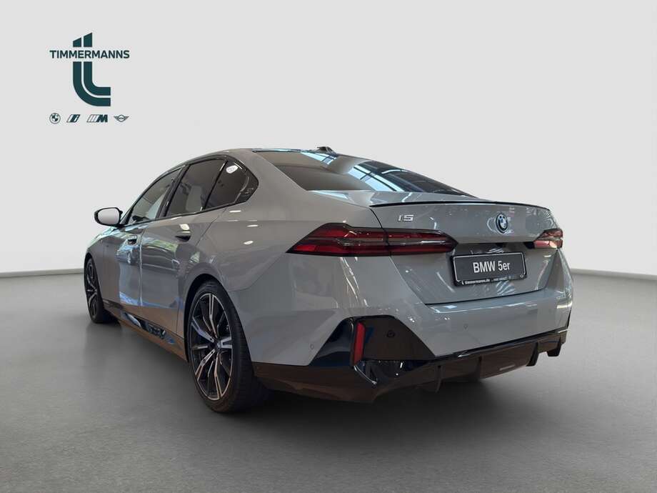 BMW i5 M60 xDrive Limousine (Bild 10/16)