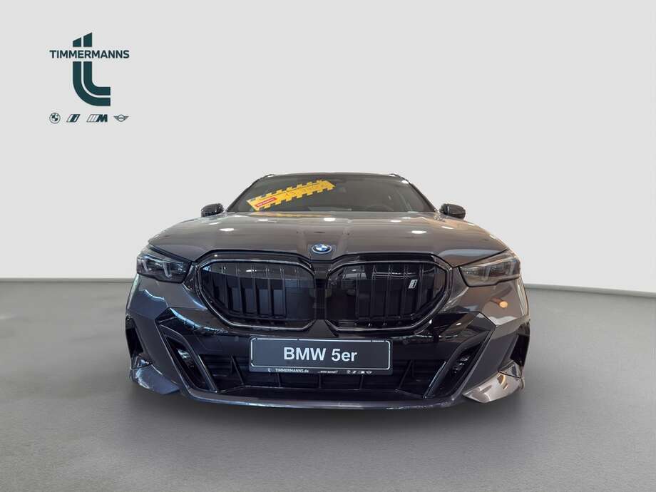 BMW i5 eDrive40 Touring (Bild 15/16)