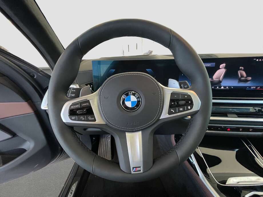 BMW X7 xDrive40d (Bild 4/17)
