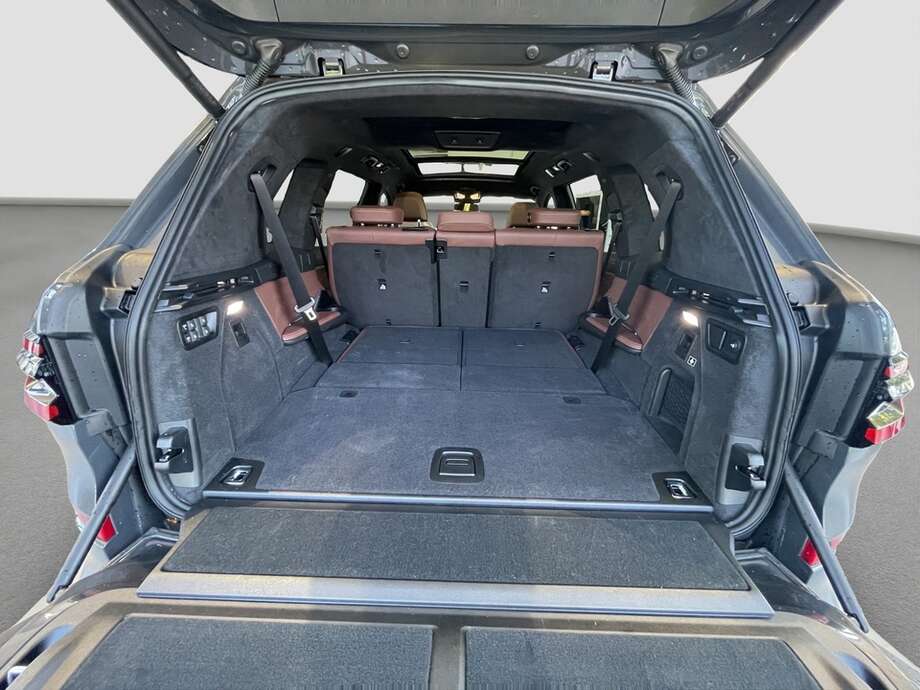 BMW X7 xDrive40d (Bild 7/17)