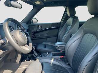 MINI Cooper SE Countryman ALL4 (Bild 2/24)