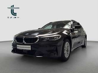 BMW 320d (Bild 1/15)