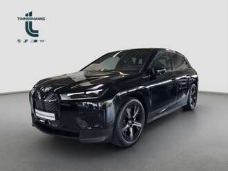 BMW iX (Bild 1/19)