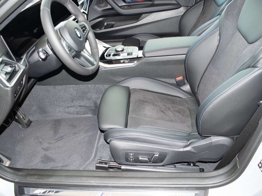 BMW M240i (Bild 2/17)