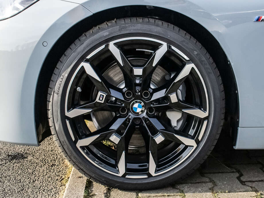 BMW 230i (Bild 10/16)