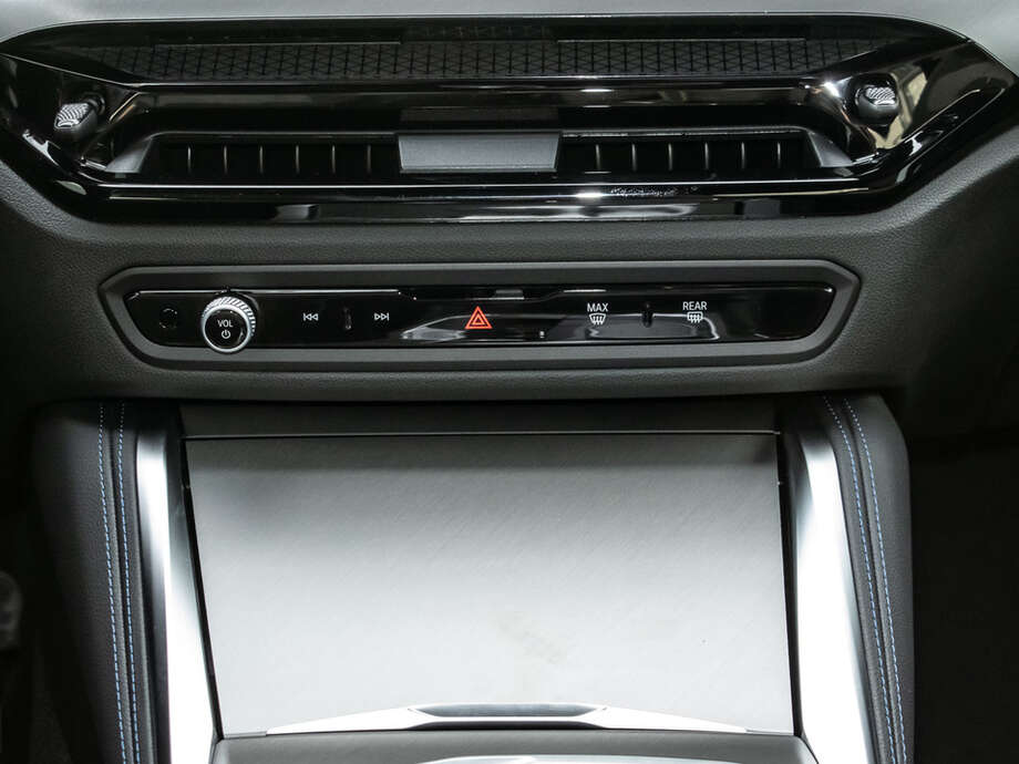 BMW 230i (Bild 15/16)