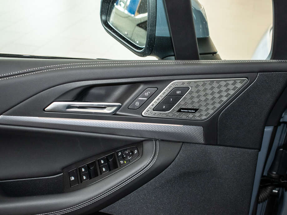 BMW 220 Active Tourer (Bild 6/19)