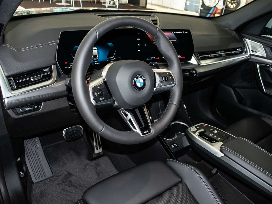 BMW X2 (Bild 13/17)