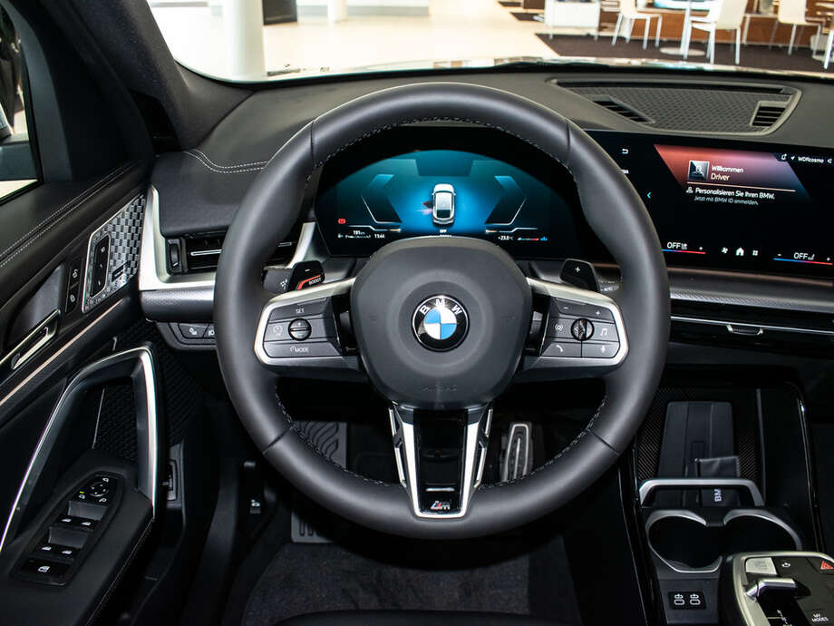 BMW X2 (Bild 15/17)