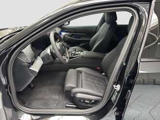 BMW 520d (Bild 2/17)