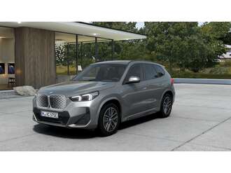 BMW iX1 xDrive30 (Bild 1/5)