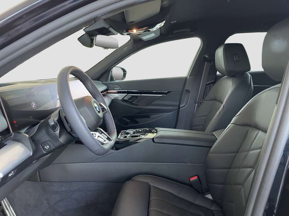 BMW 540d xDrive (Bild 2/2)