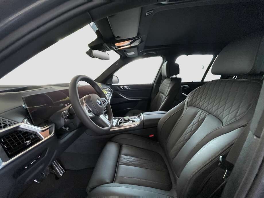 BMW X5 (Bild 2/17)