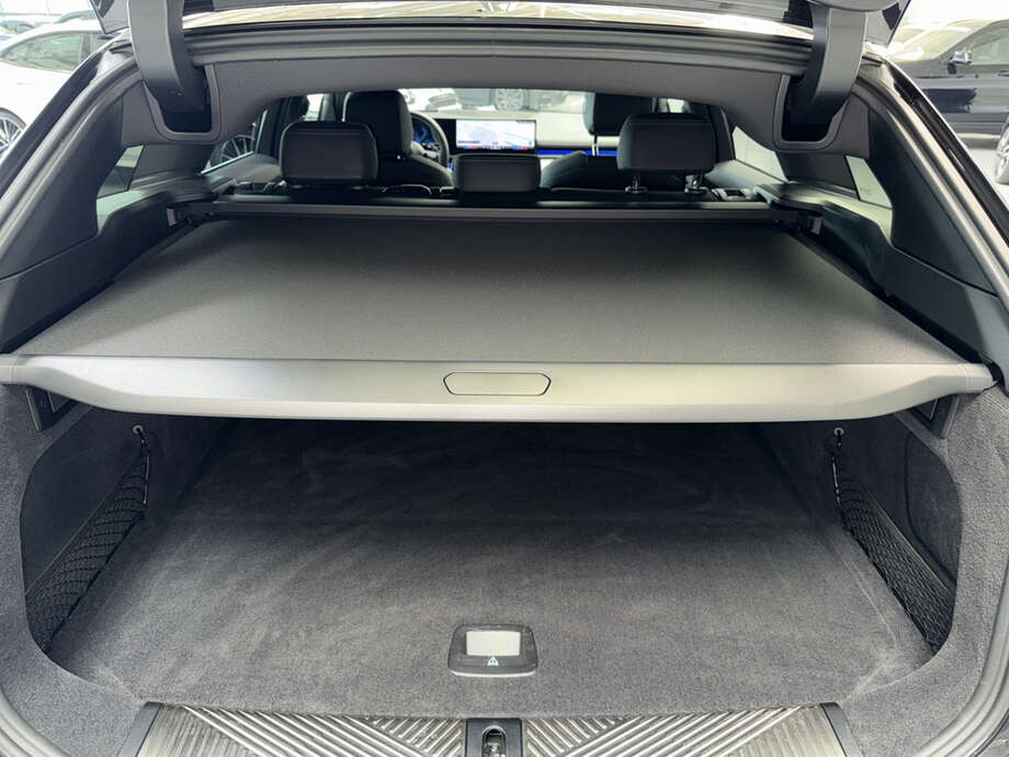 BMW 520d (Bild 8/16)