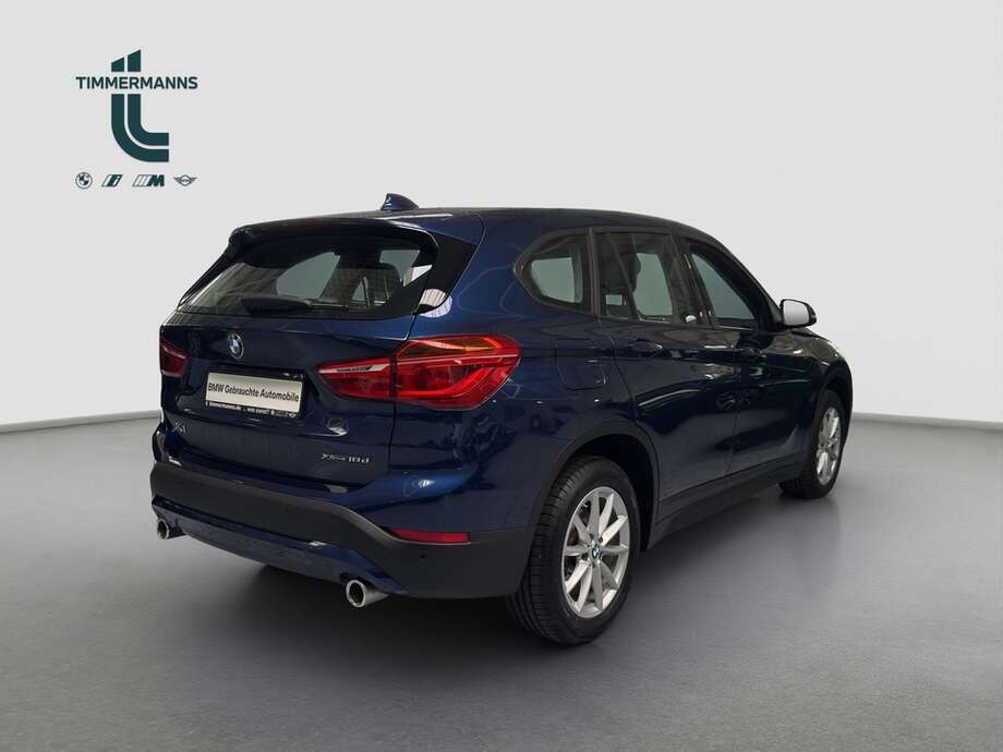 BMW X1 (Bild 12/16)