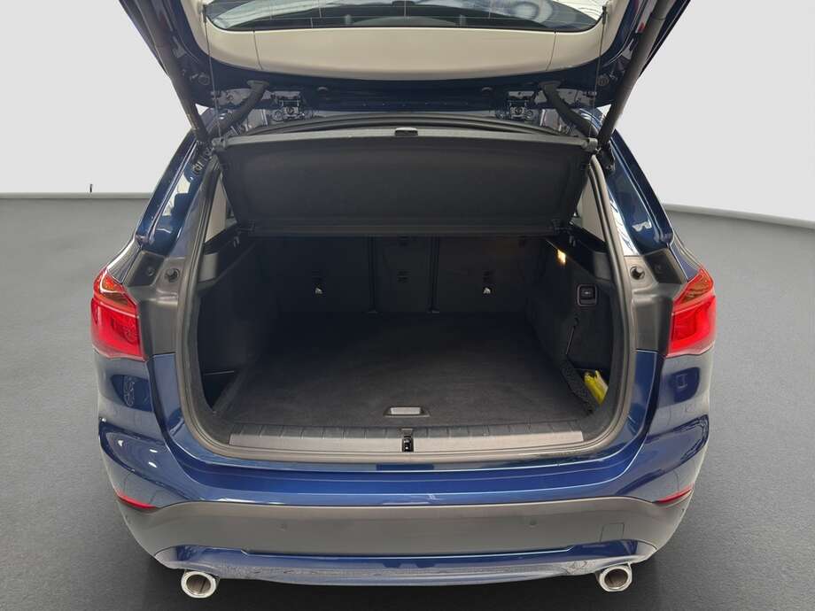 BMW X1 (Bild 8/16)
