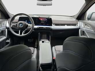 BMW iX2 eDrive20 (Bild 3/15)