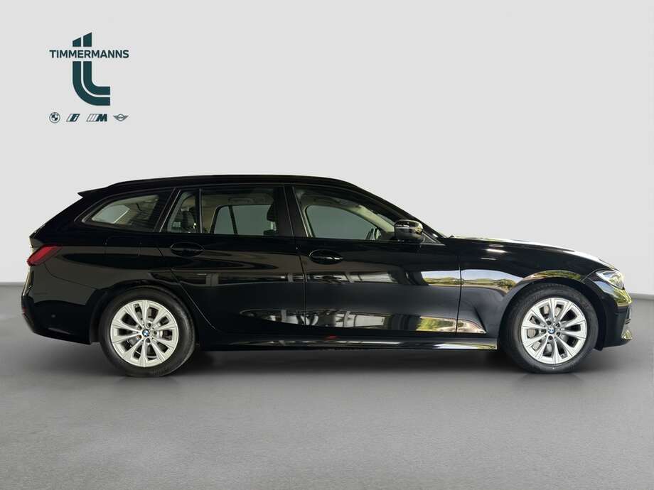BMW 330d xDrive (Bild 13/16)