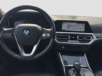 BMW 320i (Bild 3/14)