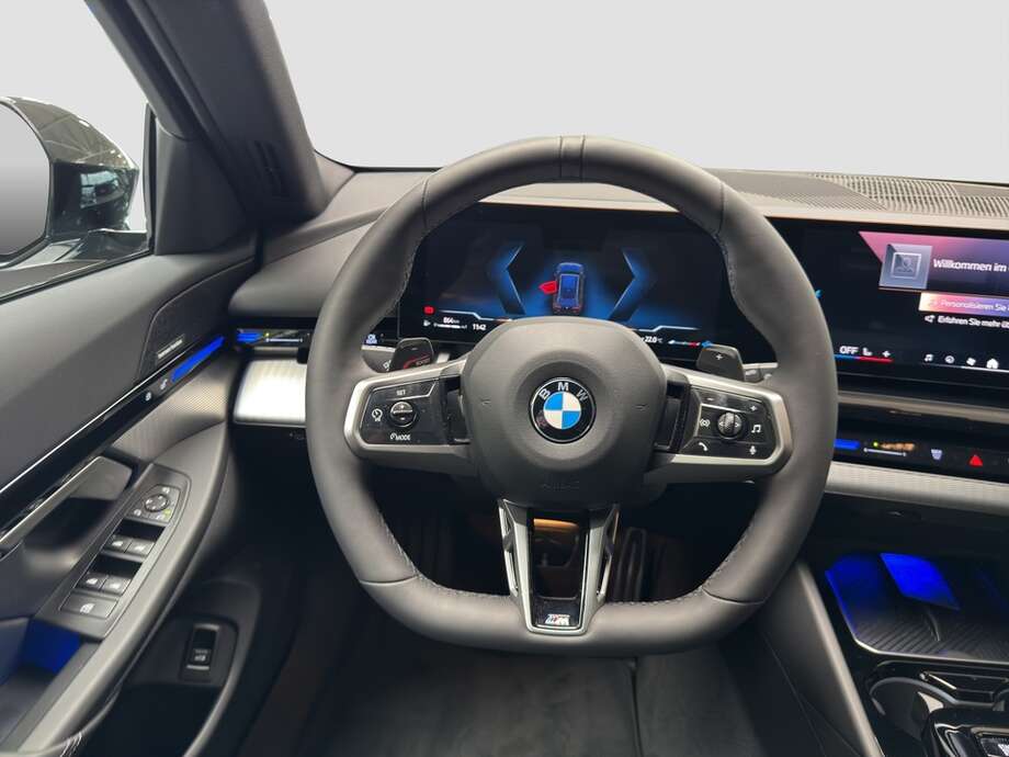 BMW 520d (Bild 2/17)